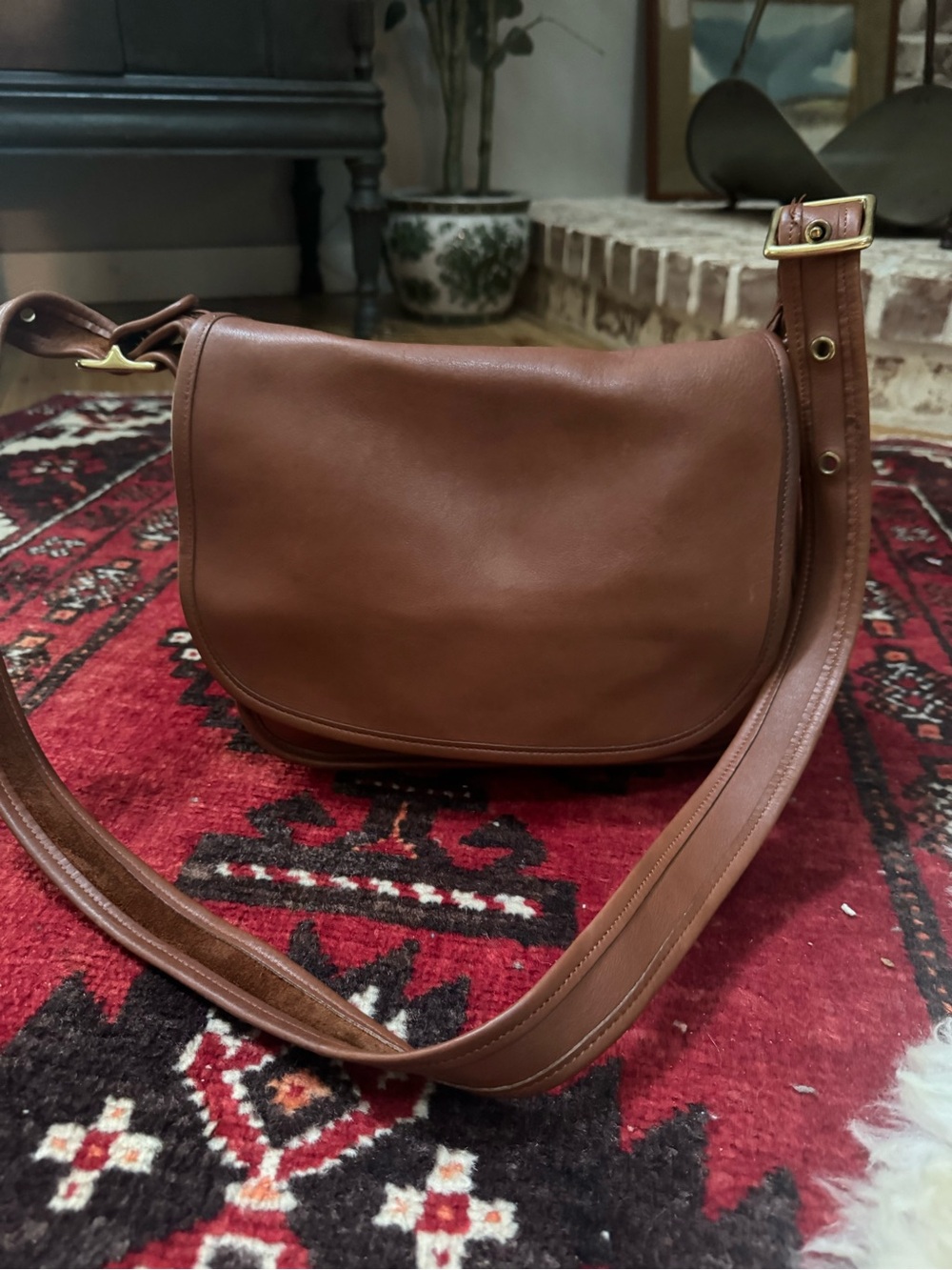 Coach British tan leather Classic Brown Leather Saddle Bag purse EUC